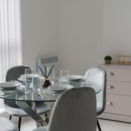 Modern Studio Apartment In Salford Great Views Manchester Luaran gambar