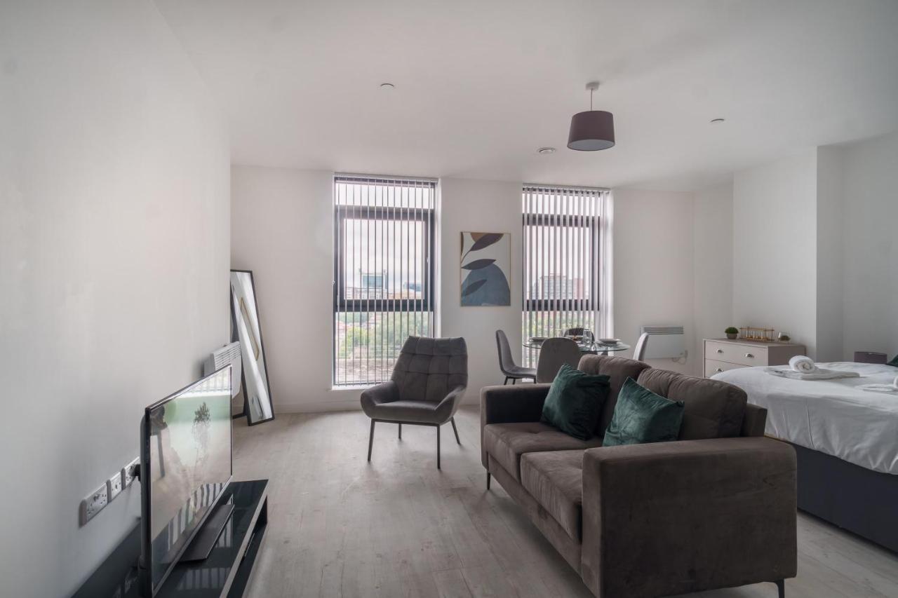 Modern Studio Apartment In Salford Great Views Manchester Luaran gambar