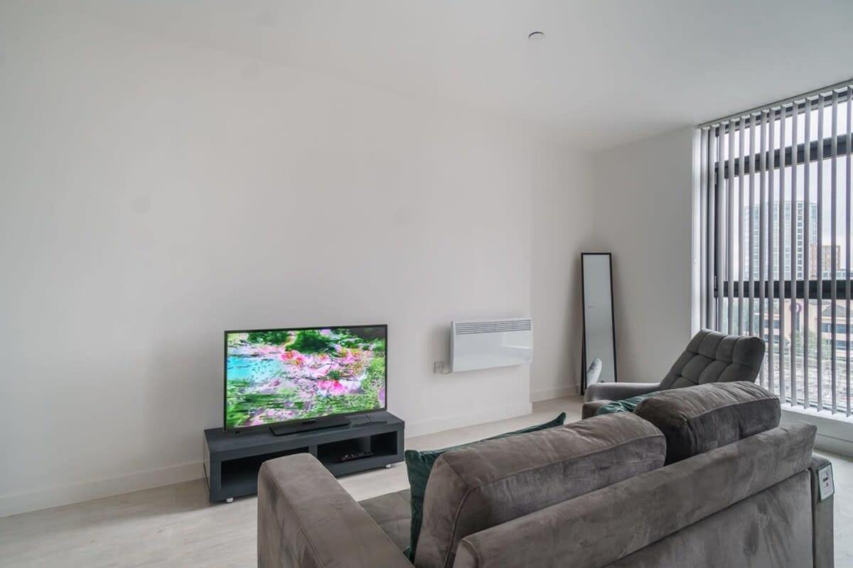 Modern Studio Apartment In Salford Great Views Manchester Luaran gambar